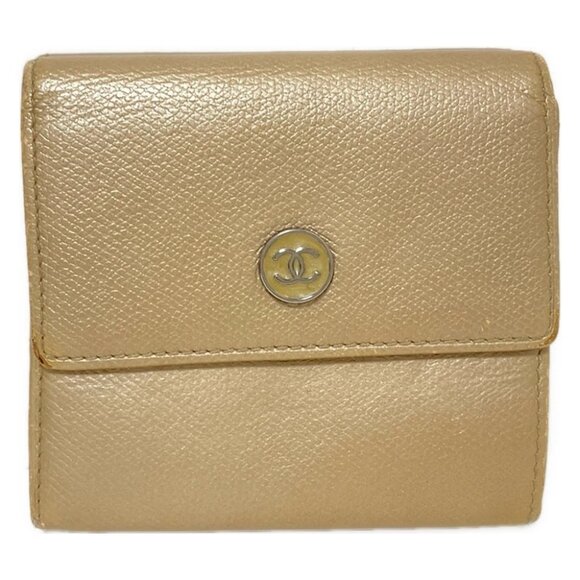 Auth CHANEL CC Button - Beige Calfskin Double-hook Wallet - Picture 1 of 12